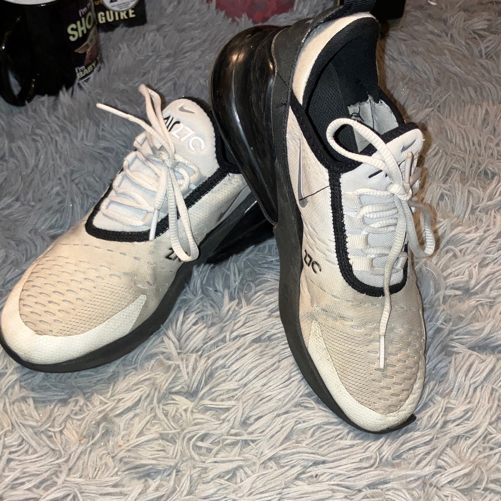 Nike Air Max 270 Sneakers 5.5Y Women’s 7